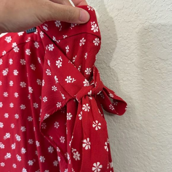 NWOT MADEWELL Red Wrap Mini Skirt in Bandana Flower - Picture 4 of 12